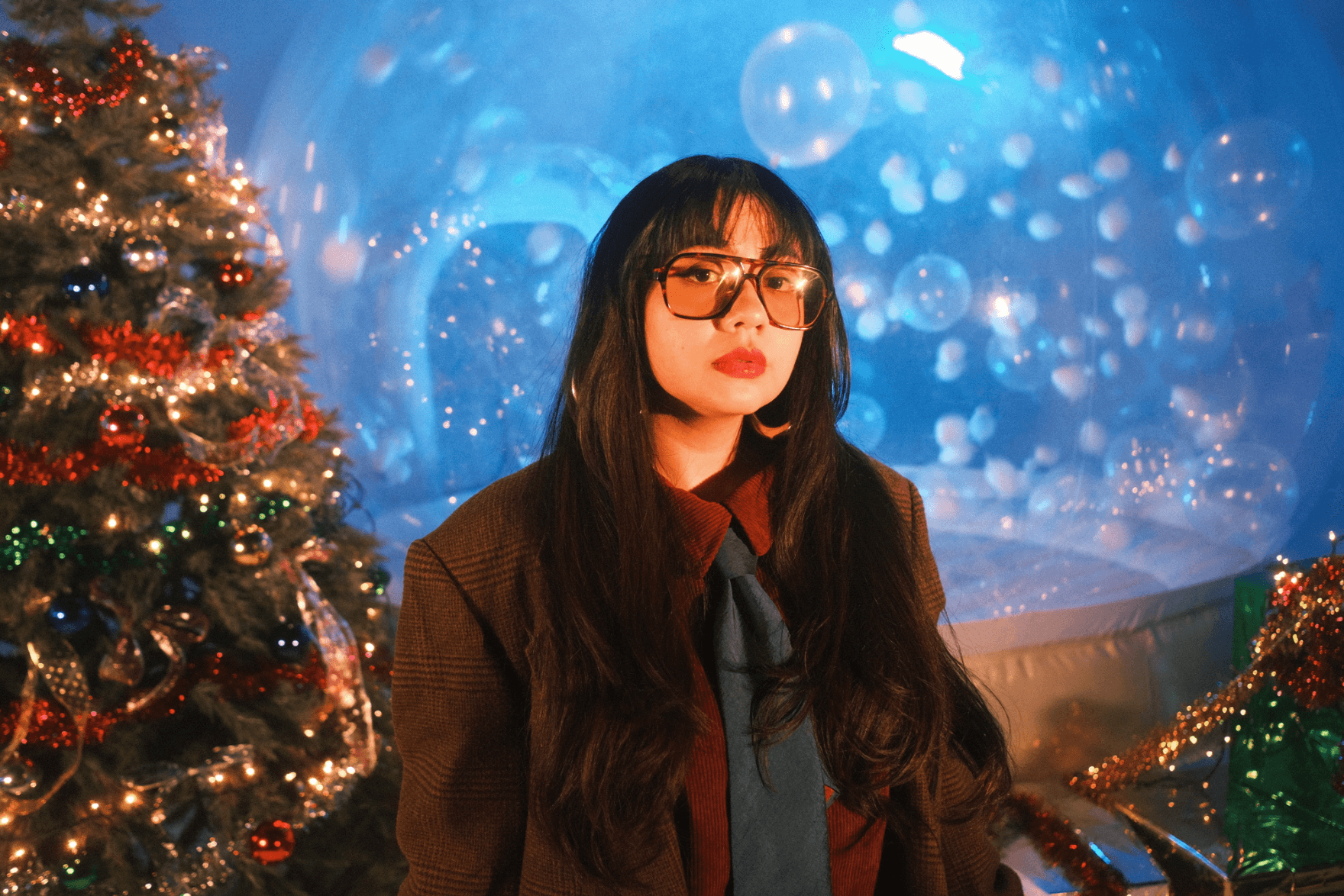 SAM VAZQUEZ ESTRENA “QUIERO SOÑAR CONTIGO”, UNA BALADA NAVIDEÑA QUE ABRAZA LOS CORAZONES SOLITARIOS