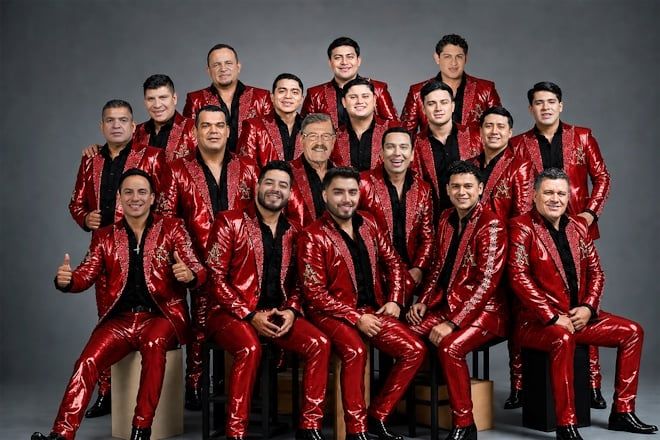 LA ARROLLADORA BANDA EL LIMÓN PRESENTA SU ÁLBUM “SI LAS MIRADAS MATARAN”